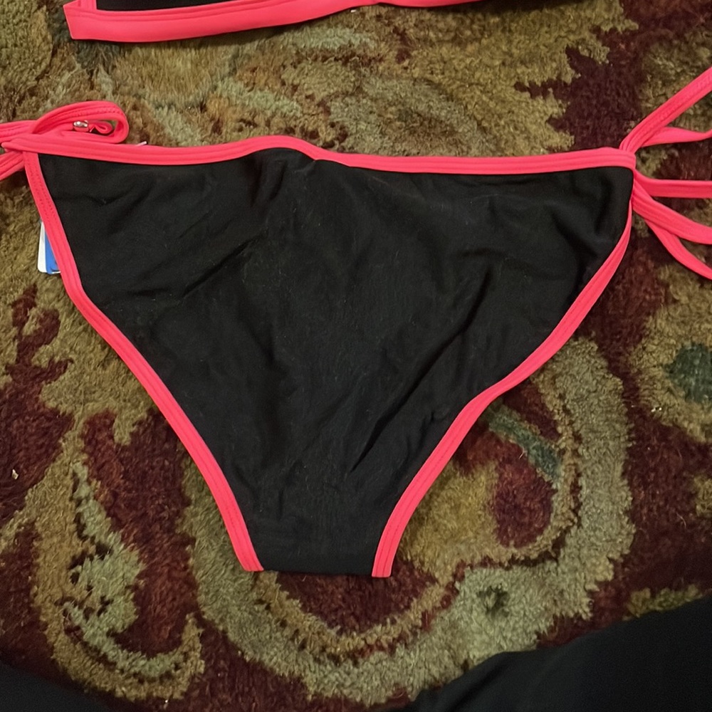 (Still Available)  COPY - Bathing suit set - Picture 2 of 3